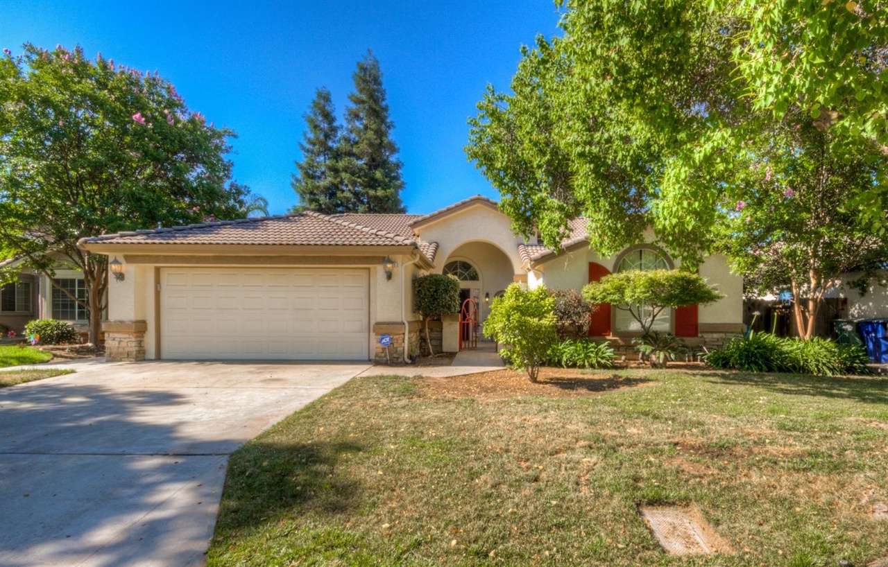 5981 West Pinedale Avenue