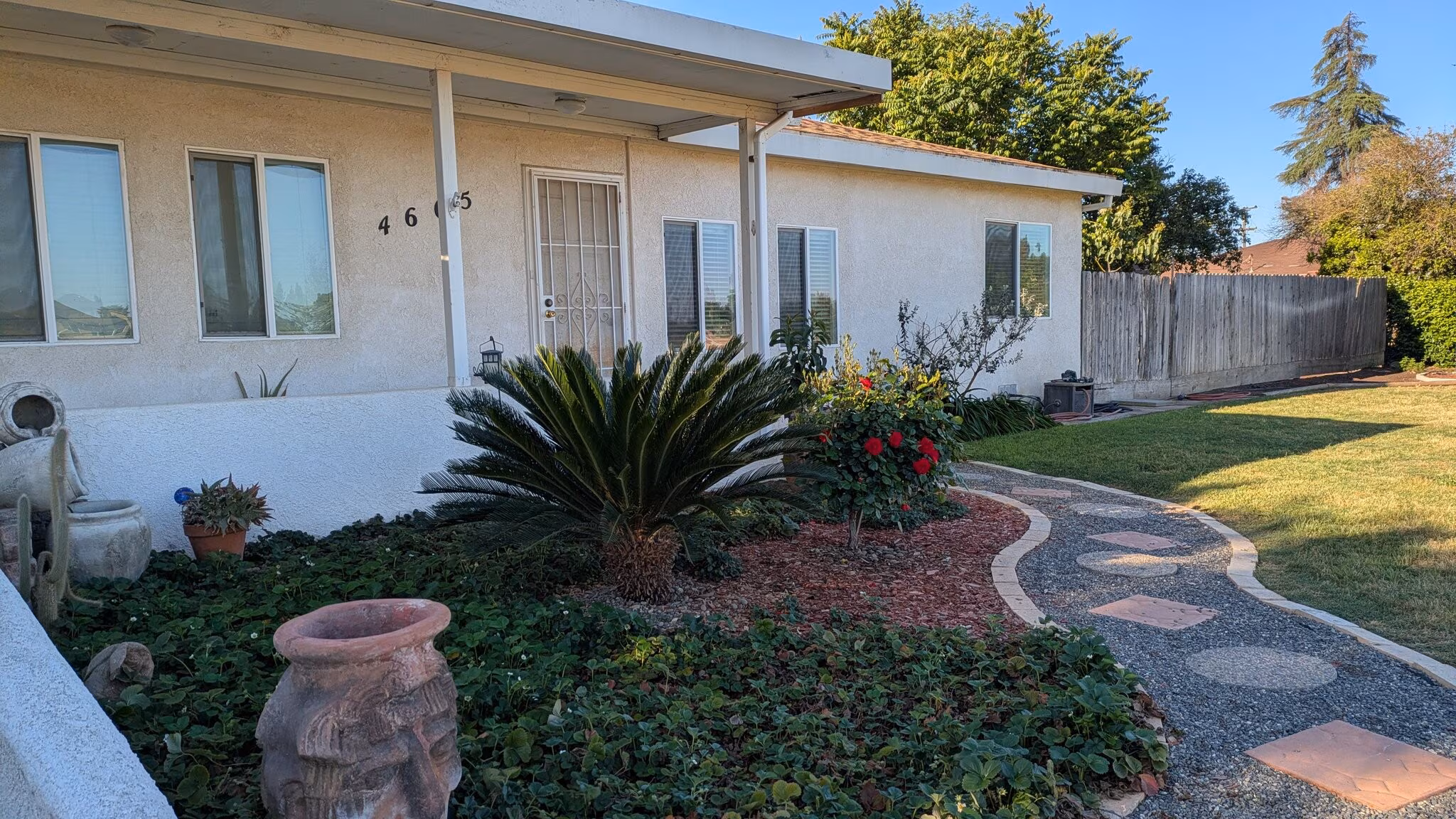 4665 W. Hedges Ave