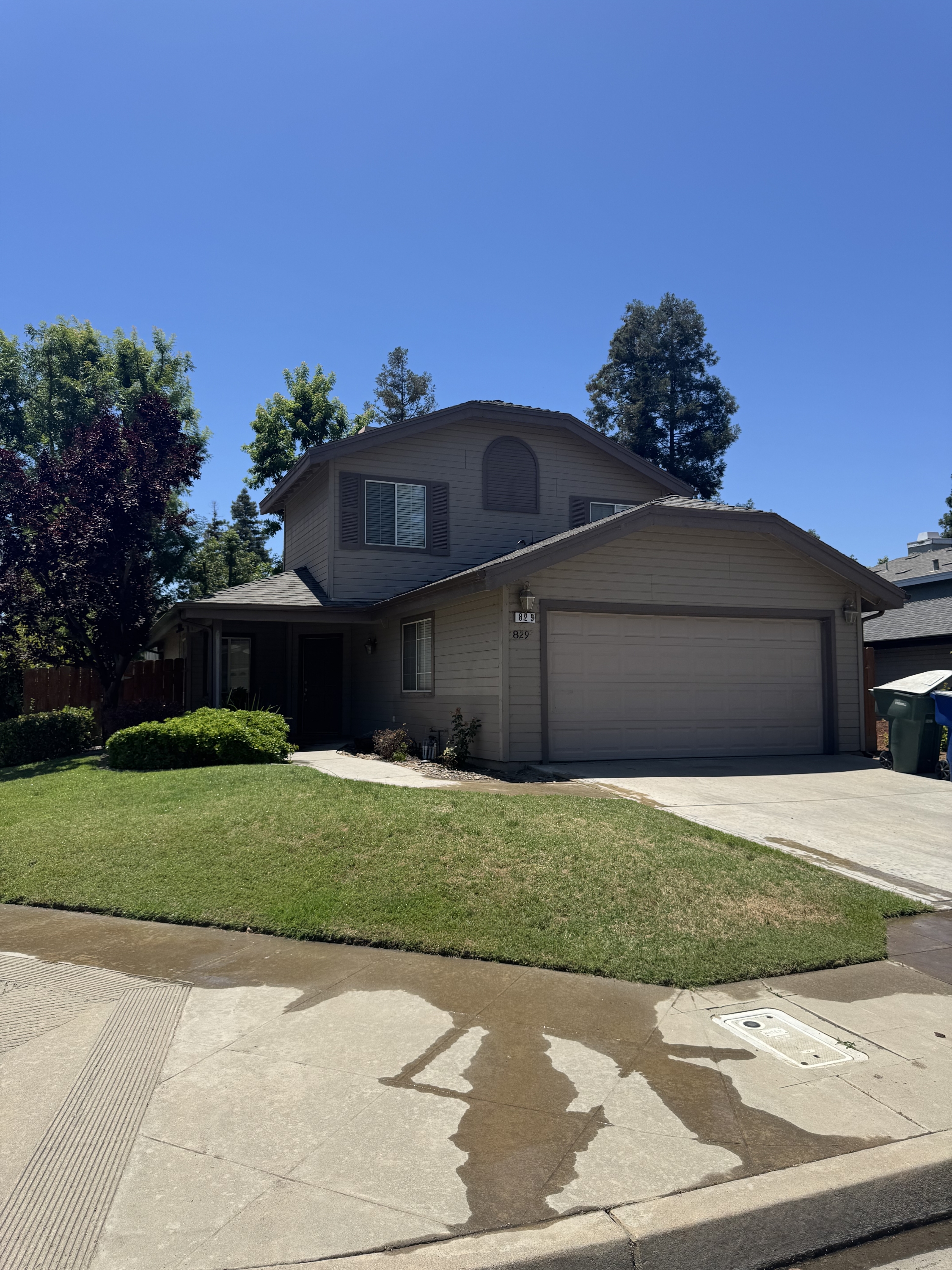 829 E. Chickadee Ct
